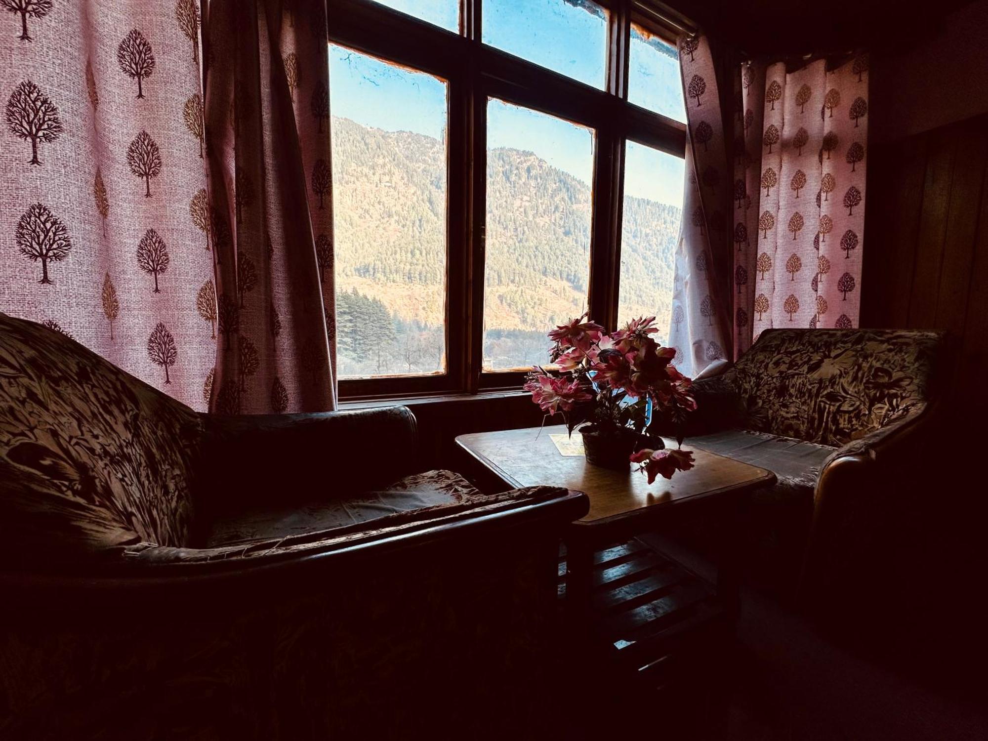 Wooibhotels The Daulat Manali Екстериор снимка